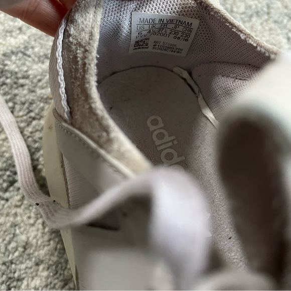 Adidas sneakers - Picture 3 of 4